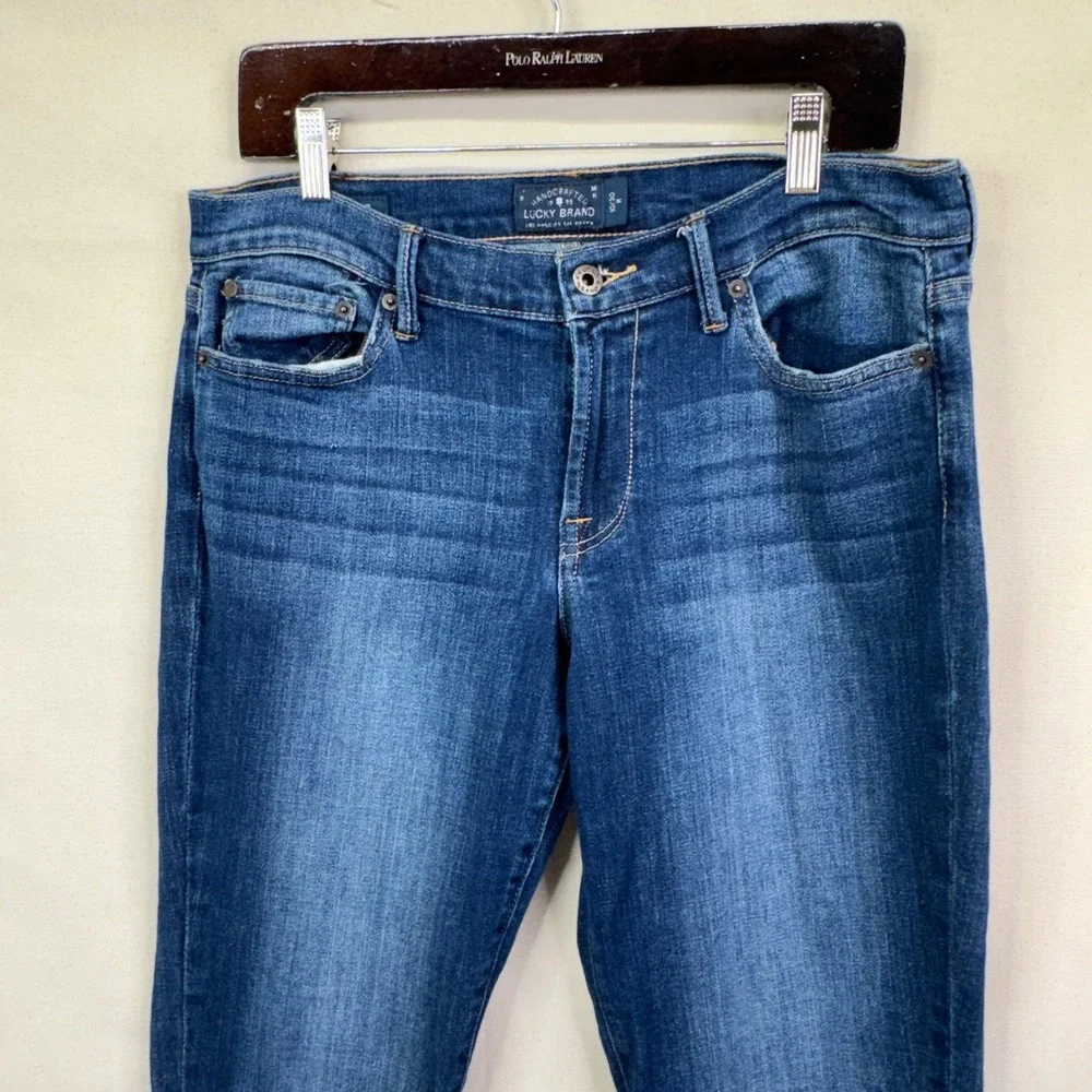 Lucky Brand Sweet N Straight Jeans 10/30‎ Dark Wash Classic Denim Boho Casual